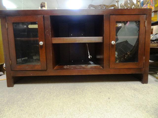 Contemporary Cherry Center Piece (1 of 3)