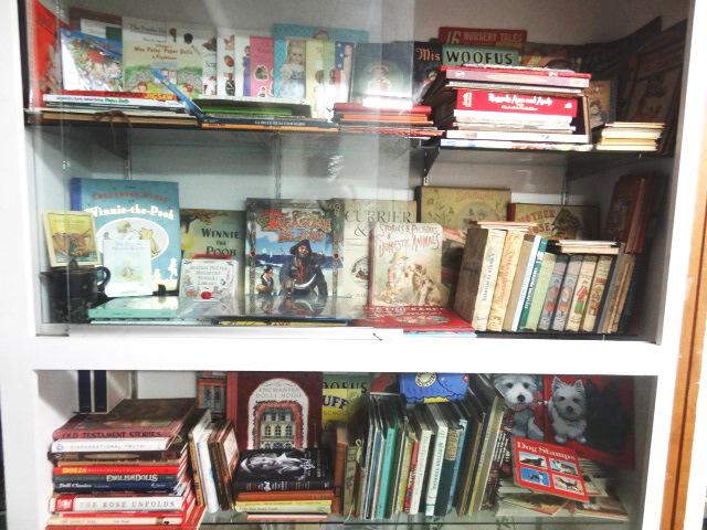 Massive Lot Vintage Childrens books and Cut Outs (1 of 6)