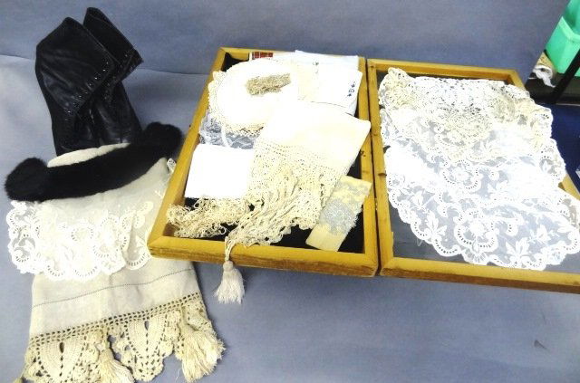 Antique Lace and Lady Repro Style Button Up Shoes (1 of 4)