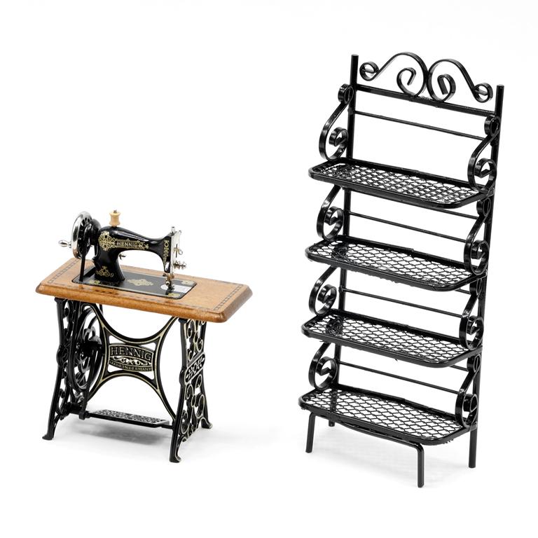 Hennig Dollhouse Sewing Machine & Baker's Rack: Heavy cast metal and wood Hennig sewing machine with working foot powered mechanism 3.25"W, unsigned heavy metal baker's rack 6.75"H, 3"W