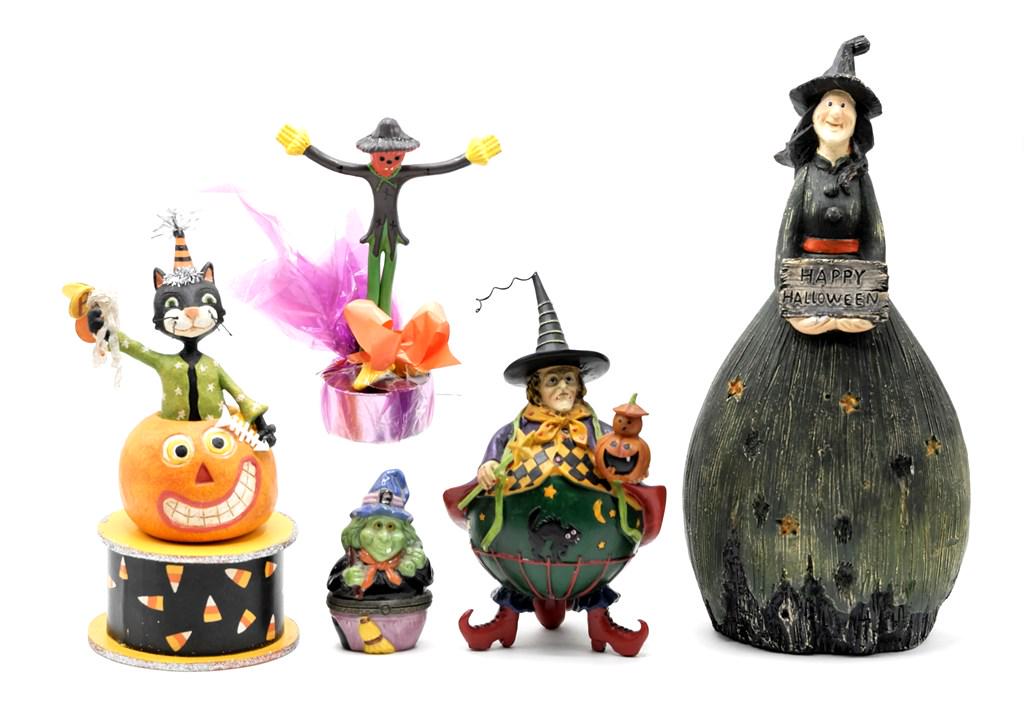 Contemporary Halloween Decorations (1 of 1)