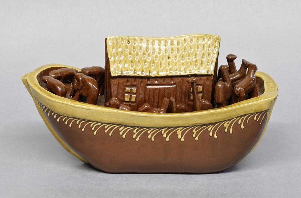 Eldreth Pottery Red Ware Ark (1 of 3)