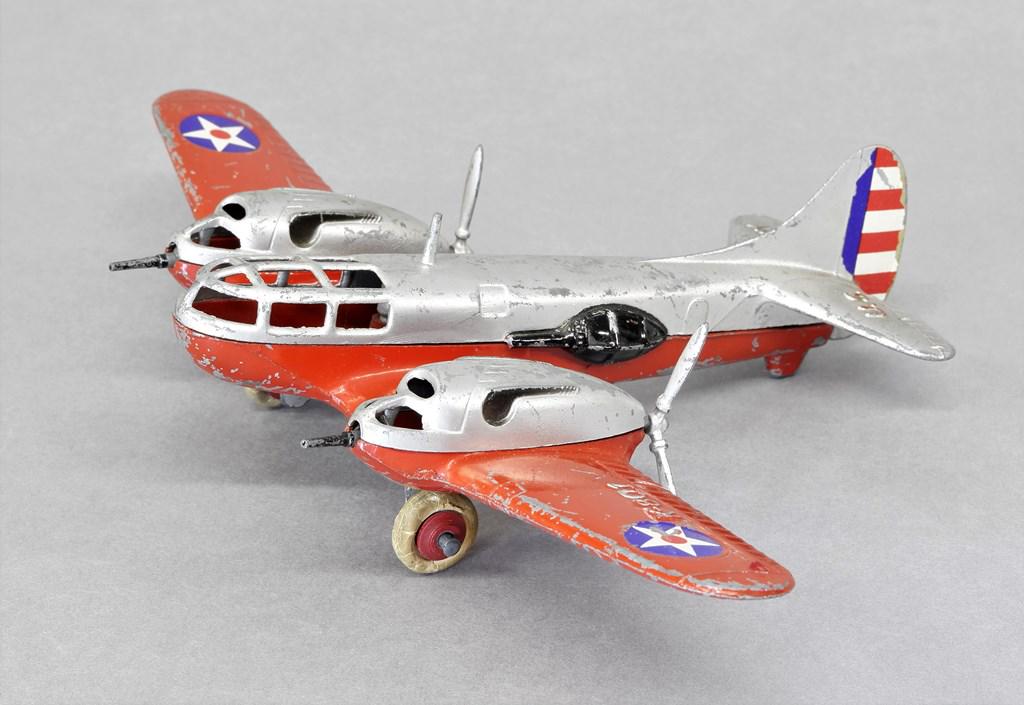 Hubley K-801 U.S. Army Plane (1 of 2)