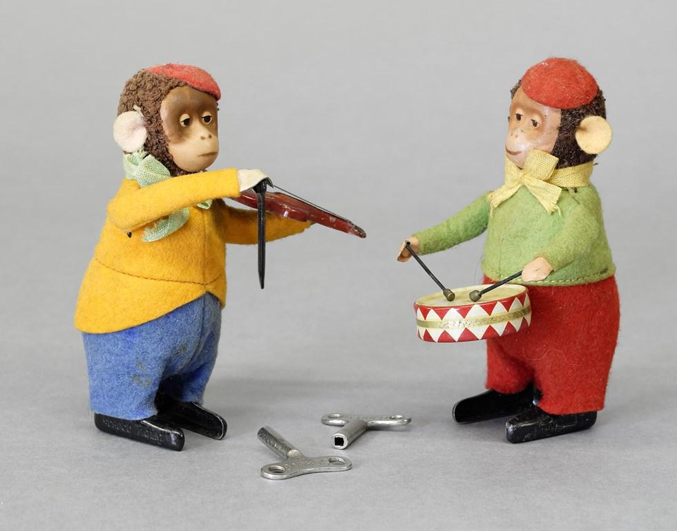 Two Schuco Wind-up Musicians (1 of 2)