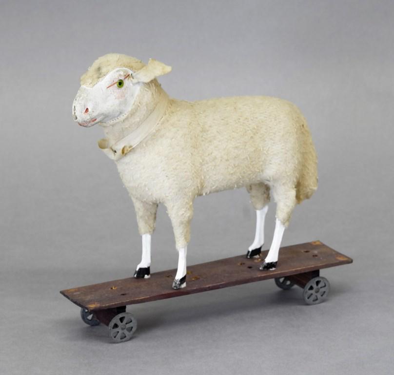Antique Sheep Pull Toy (1 of 4)