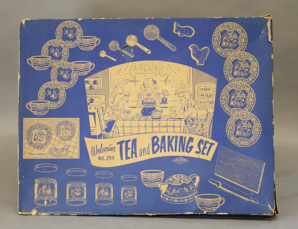 Wolverine Child's Tea & Baking Set O.B. (1 of 2)