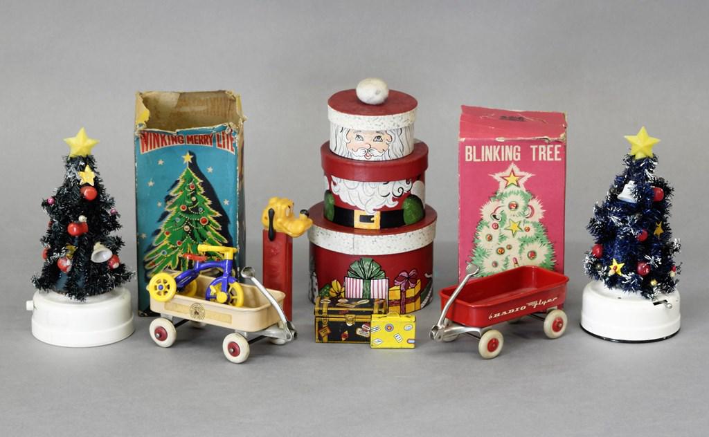 Two Winking Merry Lites & Decorations (1 of 1)