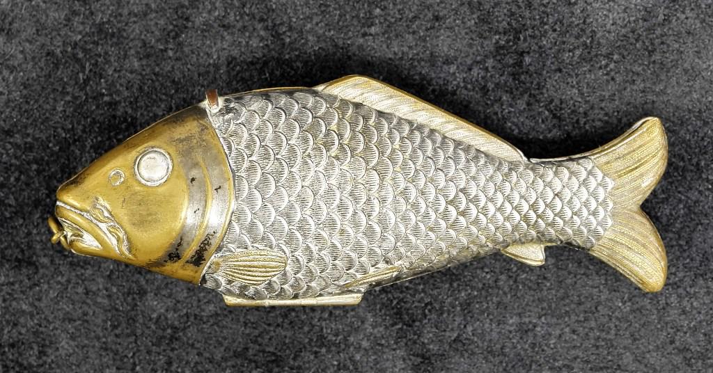 Antique Fish Figural Sewing Box (1 of 3)