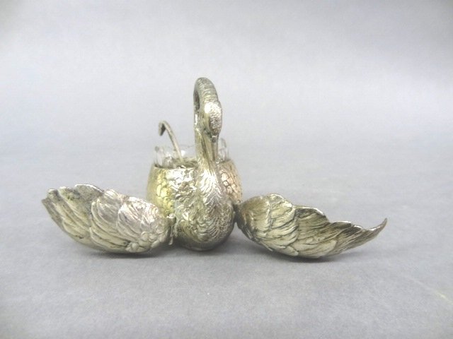 Swan Salt Dish, Snuff Bottle & Frame (1 of 6)