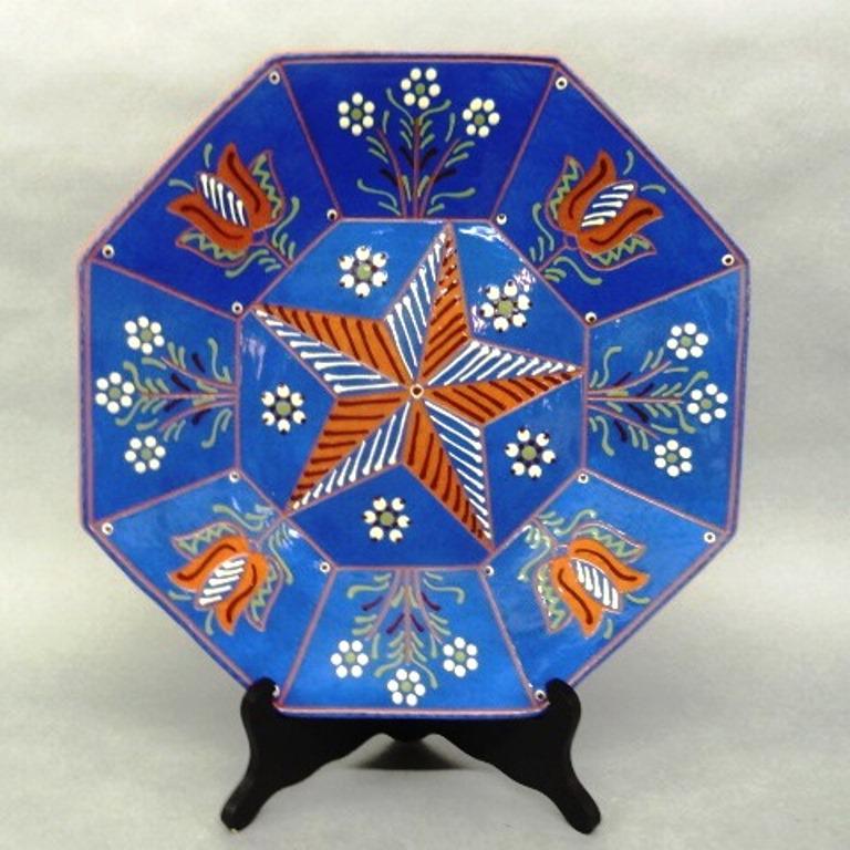 Breininger Redware Octagon Star Platter: Lester Breininger redware octagon platter, slip decorated with star, flowers and tulips, 13.75"D