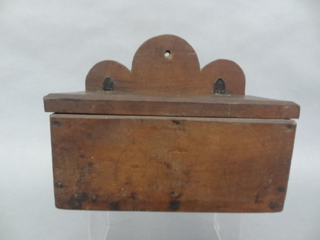 Pa. Antique Wood Salt Box: Antique 19th century primitive salt box with butt jointed boards, scalloped back and leather hinges, front has lightly scribed compass decoration, 10"W, 8"H, 5.5"D