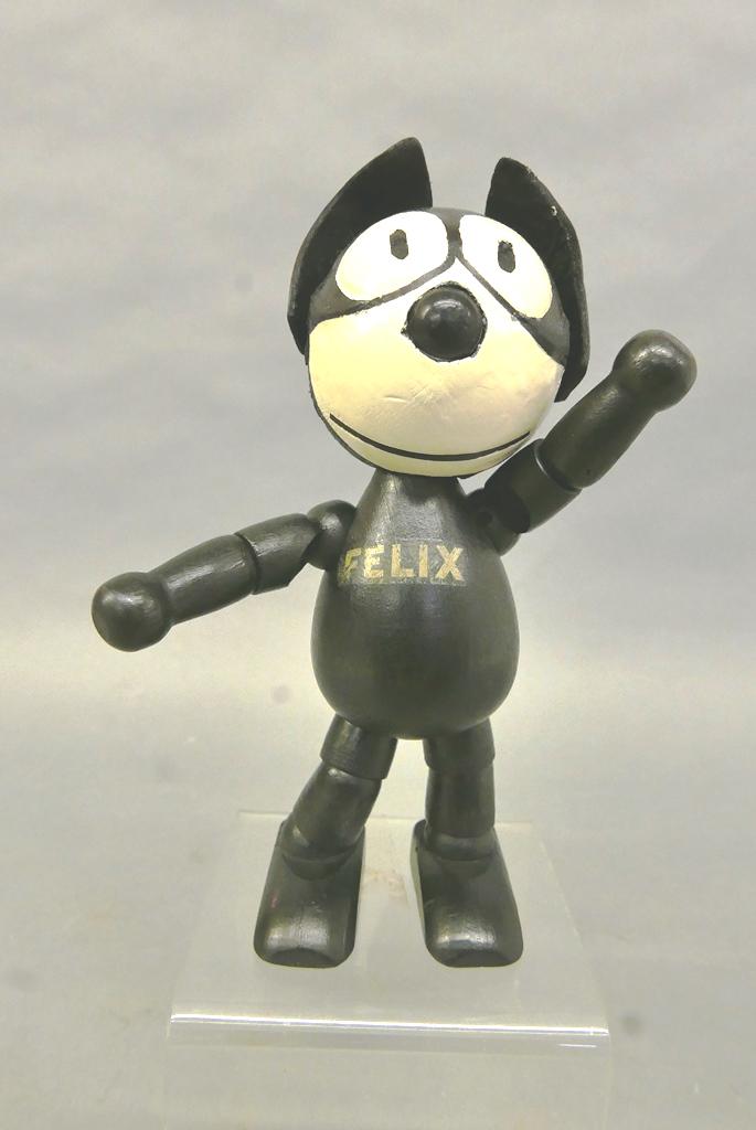 Schoenhut Felix the Cat Toy: Schoenhut jointed wood Felix The Cat toy with original labels 8"H