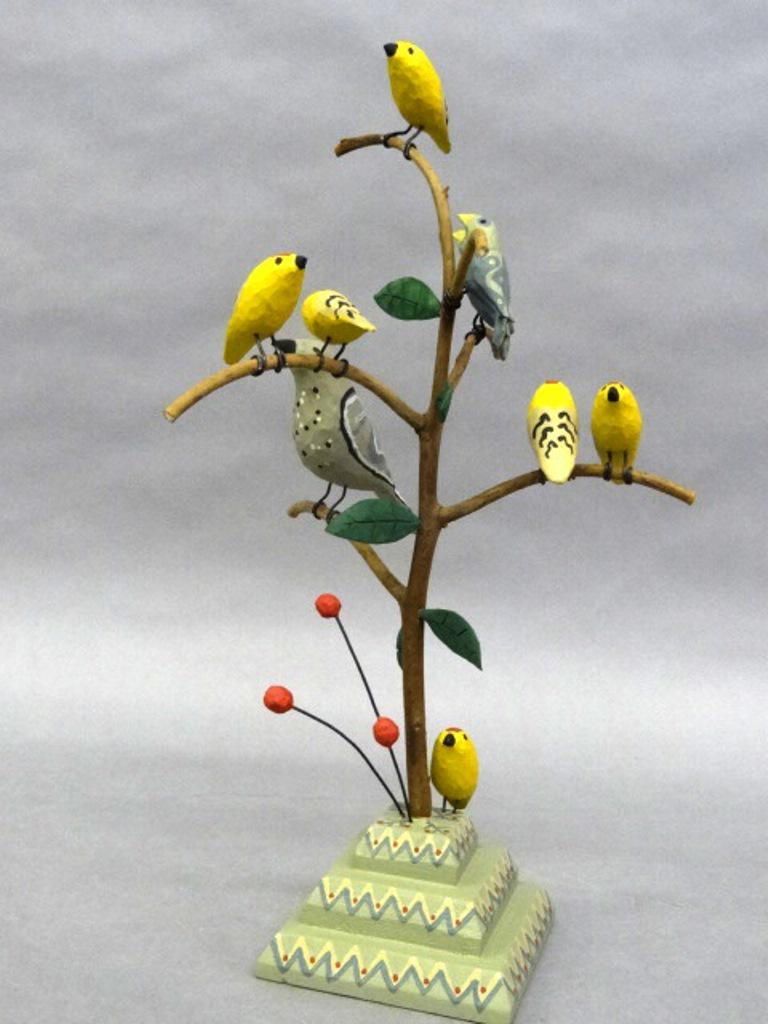 Pa. Artisan Folk Art Bird Tree: Contemporary artisan Pa. hand carved and painted bird tree with 9 birds, accented with carved berries and leaves, 18"H, unsigned