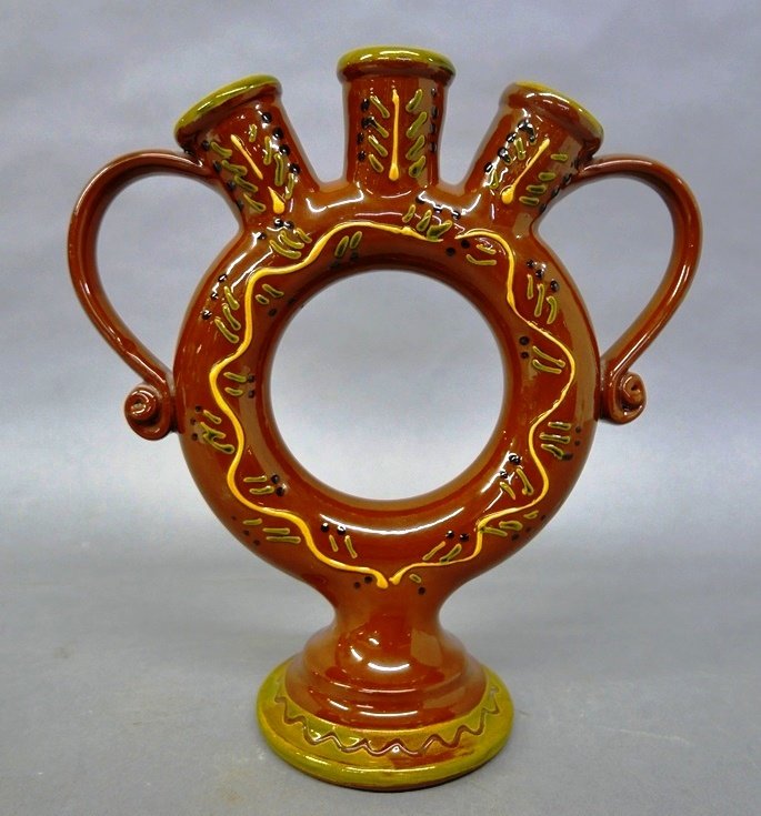 Breininger Wedding Ring Vase: Rare Lester Breininger wedding ring vase marked #1 of three made, dated 1993, triple neck vase with thick slip decoration and sgraffito on base, 10.5"H, 10"W