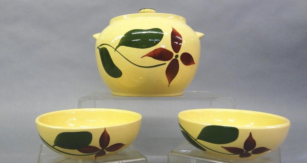 Watts Oven Ware Star Flower Bean Pot & Bowls: Vintage Watts Oven Ware #76, 2.5 quart bean pot with lid decorated in the four pedal Star Flower pattern 8"W between handles, pair of #74 salad bowls 5.5"D