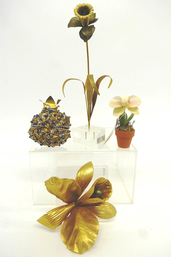 Lee Menichetti Artisan Small Sculptures: Lee Menichetti [New York & Palm Beach Florida - 1931 to 1997] well known mid-century artist known for his theatre related art, these sculptures are made of hand bent and painted sheet brass, flower on