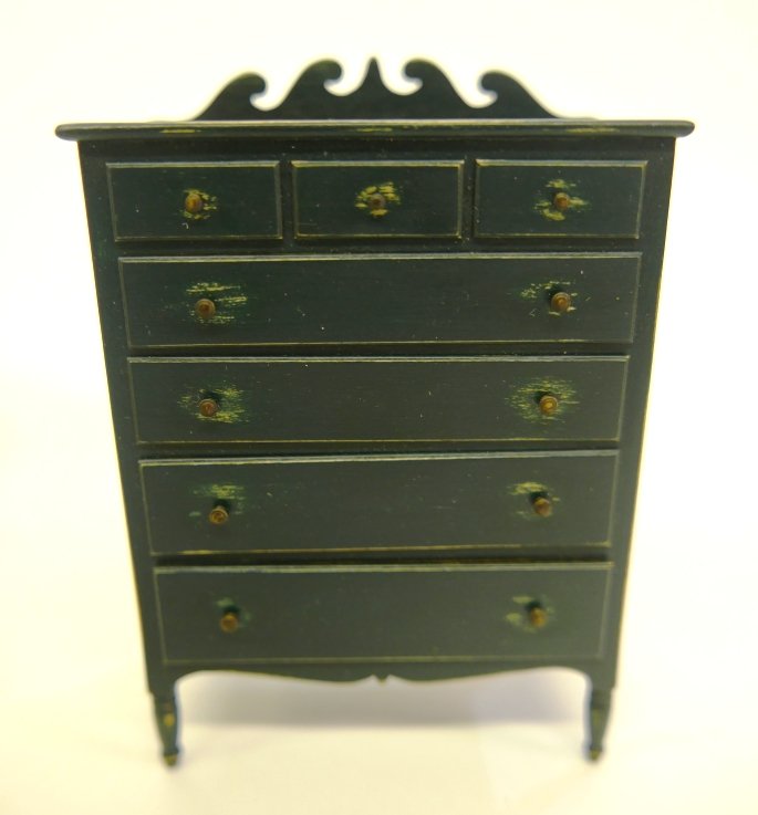 Mark Murphy Sheraton Dresser: Mark Murphy country Sheraton dresser has three small drawers over four full width graduated drawers, carved gallery and apron, distressed painted finish 3.25"W, 1.75"D, 5"H, also includes a similar un