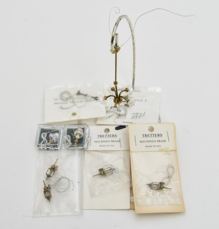 Dollhouse 1/2" Scale Artisan Lighting: Scott's Lighting electrified sconce with frosted shade and a ceiling fixture with frosted shade, pair of Ni-Glo electrified brass table lamps with hand painted shades, six Tretters machined brass carr