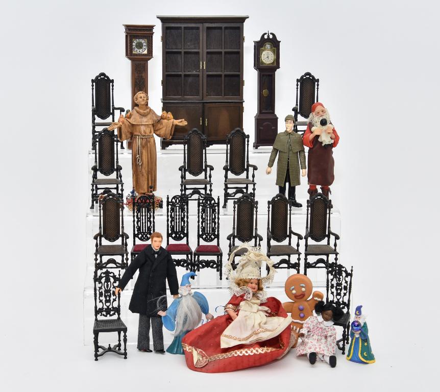 Goebel Room Box Plastic Furniture: Assortment of plastic furniture from Goebels Stuart room boxes including an assortment of chairs and other furniture, a few other plastic pieces and plastic dolls are included