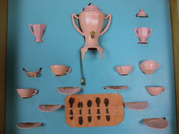 Tootsietoy Percolator Set in Ob - 4