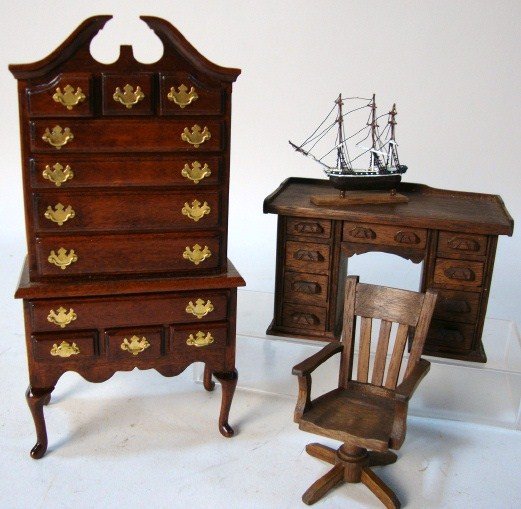 Reamer Queen Anne Highboy & Desk: Reamer Queen Anne Highboy w/Scalloped Skirt, Arch Pediment, Oak flat top Desk & Chair w/Utz tall ship 6 3/4" t