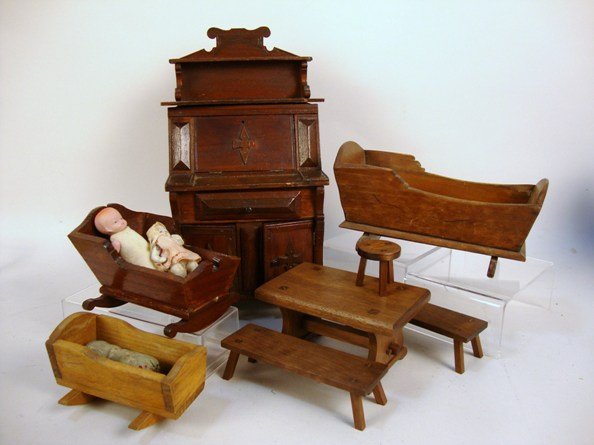 Folk-Art Dollhouse Furniture: Folk art drop-front Desk, 3 cradles, Bench Table & 2 Benches, etc. 2 Dolls, 8 pcs. , 11 1/2"