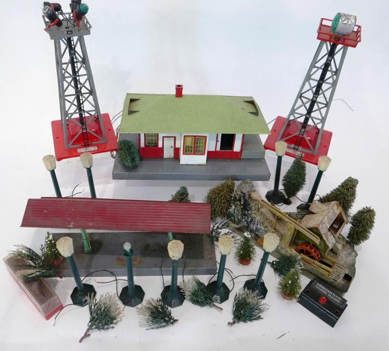 American Flyer Accessories, Floodlight Tower, Beacon (1 of 5)