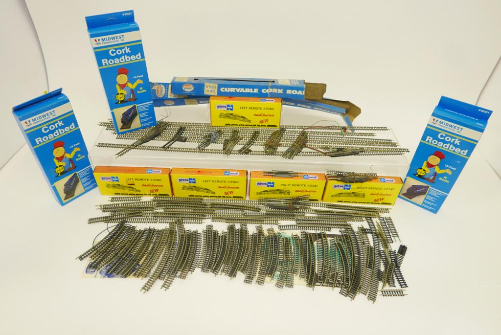 Over 100 Pieces of N Gauge Track, Switches, Cork bed (1 of 2)