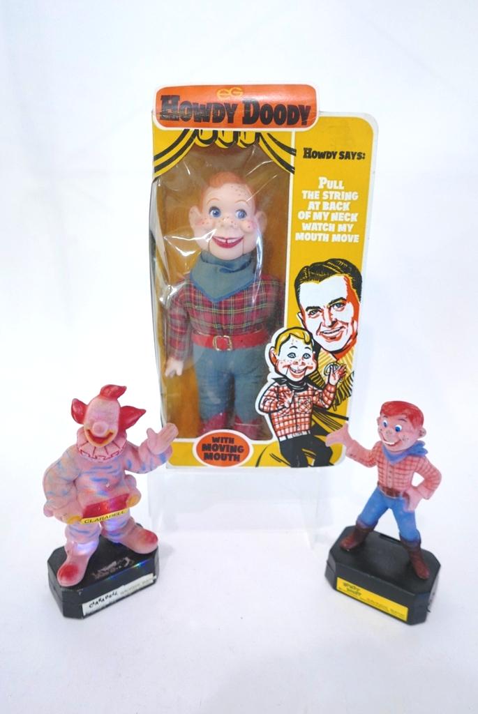 Howdy Dowdy Doll and Banks (1 of 5)
