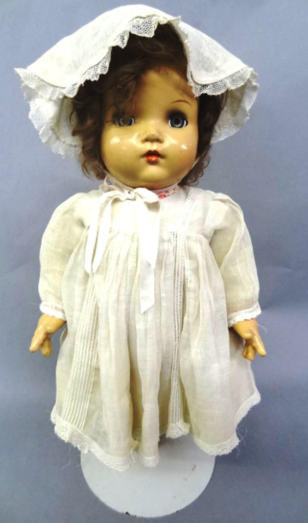 Madame Alexander Baby Doll (1 of 4)