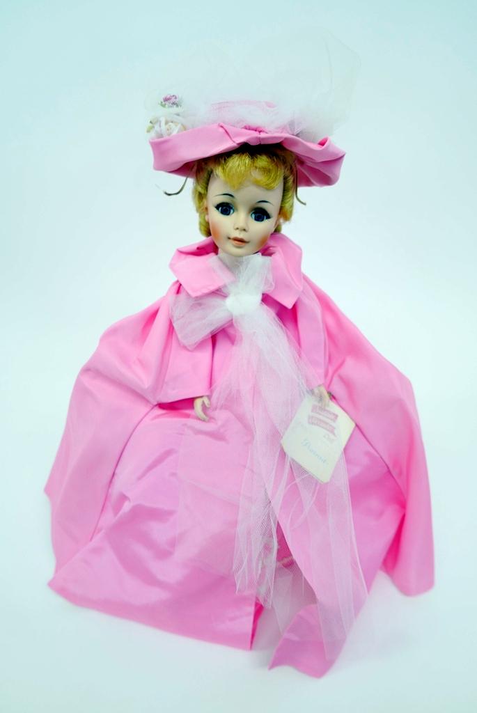 Madame Alexander Jacqueline Cissy 1970 21" (1 of 2)