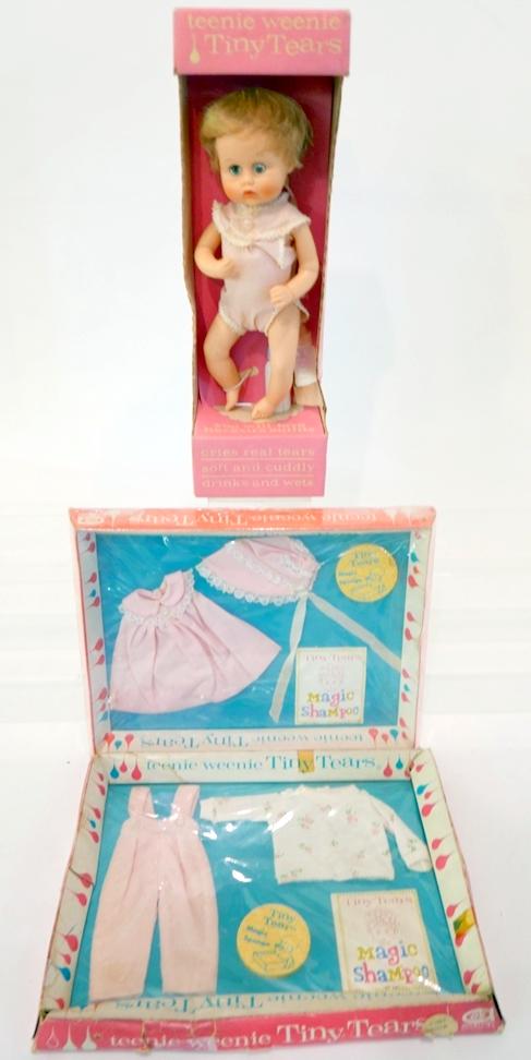 Tiny Tears Teenie Weenie & Clothes (1 of 4)