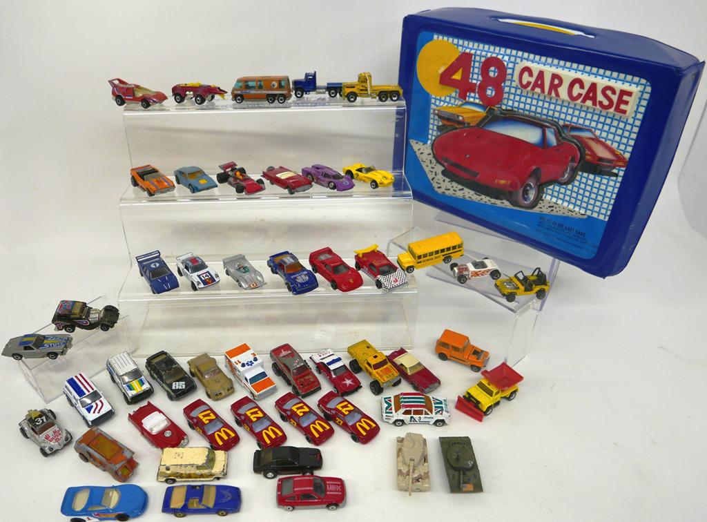 Large Lot of Die Cast Cars Hot Wheels, Matchboxes, and (1 of 4)
