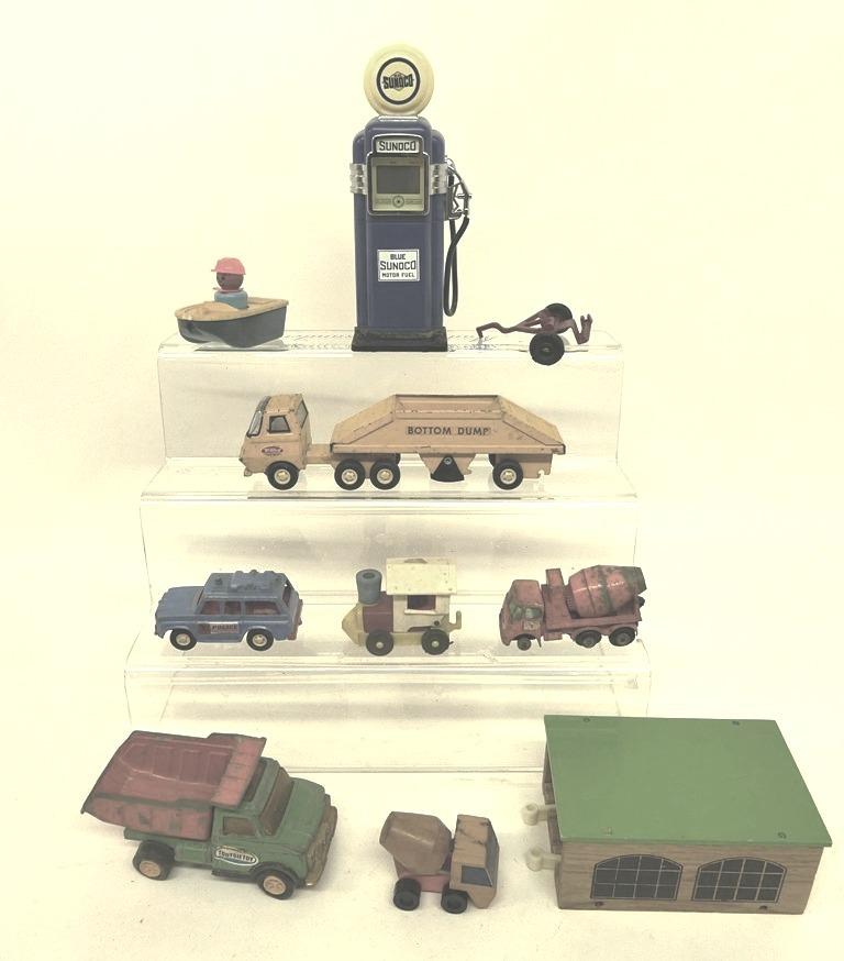 Vintage Car & Trucks & Gas pump (1 of 7)
