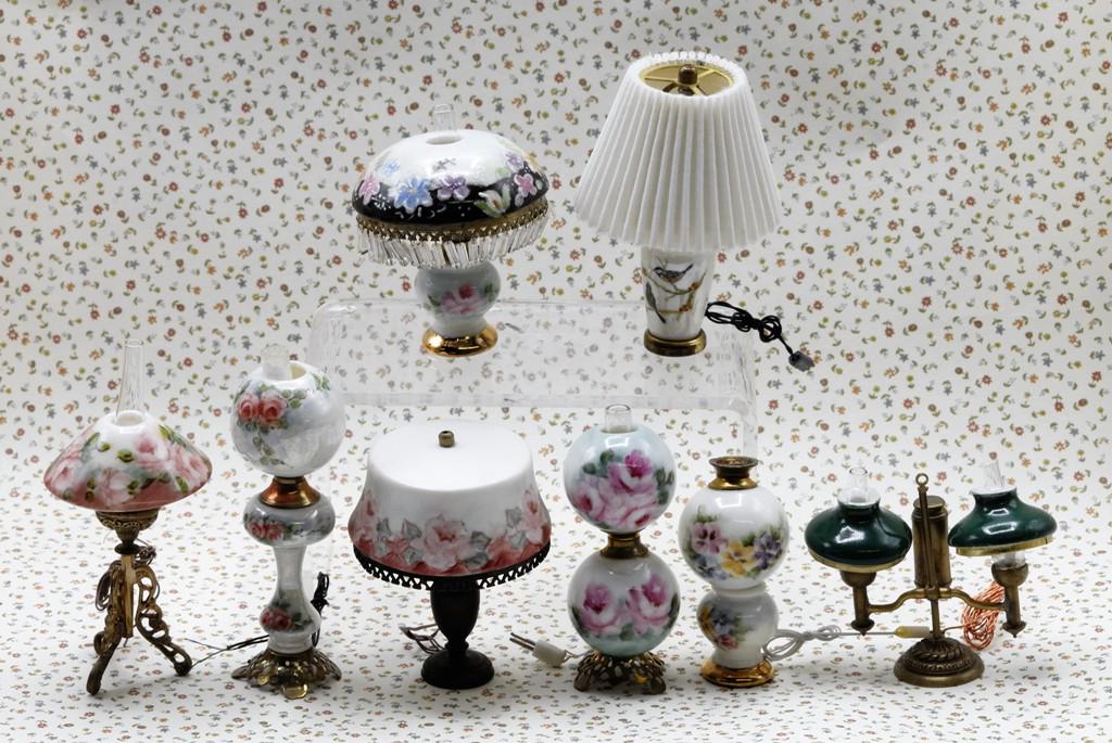 NiGlo Dollhouse Porcelain Lamps (1 of 1)