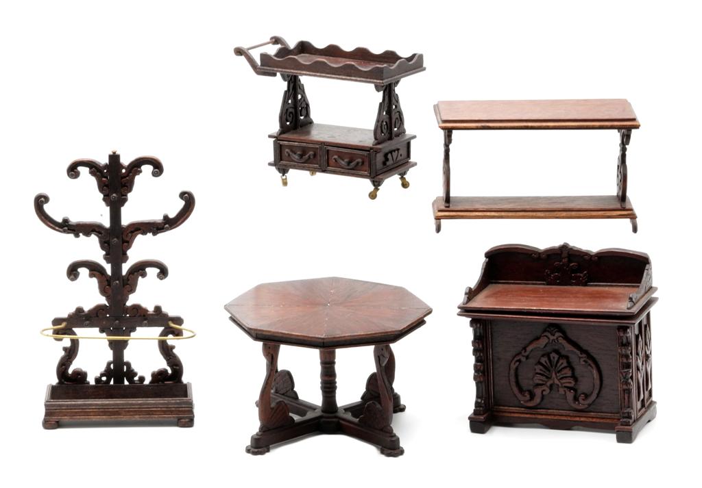 Spirek Carved Dollhouse Furniture Miniatures (1 of 1)