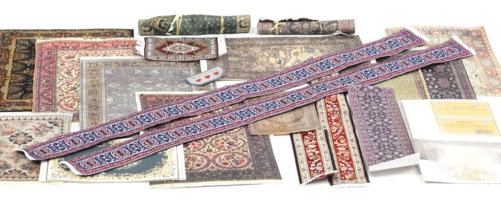 17 Dollhouse Rugs & Runners Miniatures (1 of 1)