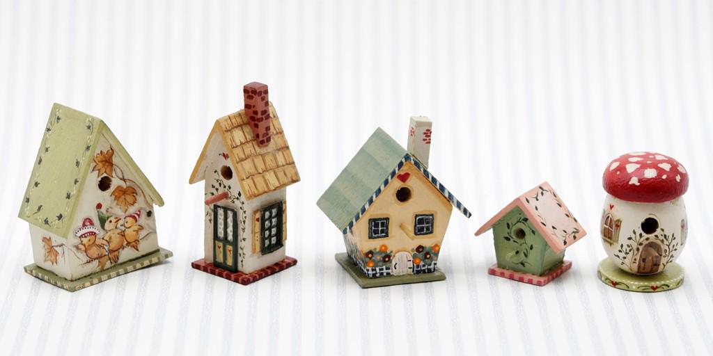 Five Hemy Epich Bird Houses Dollhouse Miniatures (1 of 1)