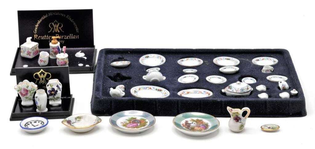 Dollhouse Commercial Porcelain Accessories (1 of 1)