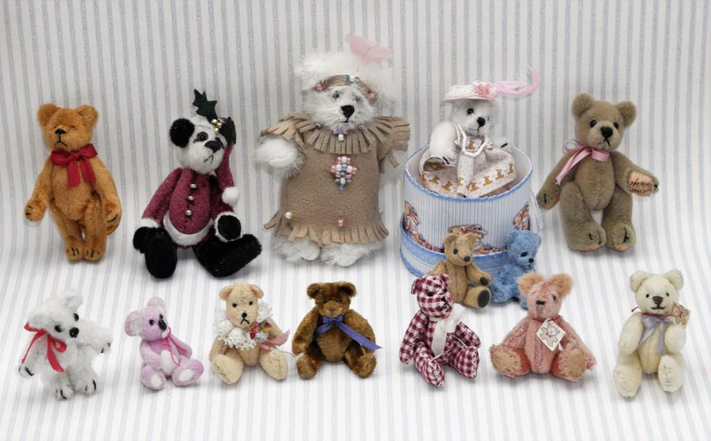 Fourteen Artisan Miniature Bears (1 of 1)