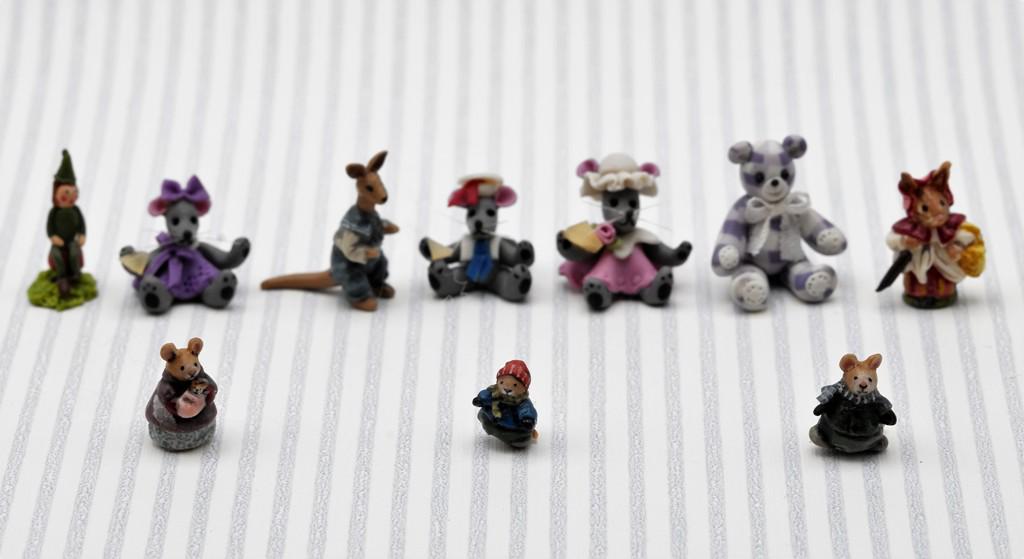 Artisan Clay Tiny Dollhouse Miniature Animals (1 of 1)