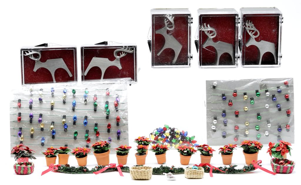 Dollhouse Xmas Lights, Ornaments, Balls, Poinsettias (1 of 3)