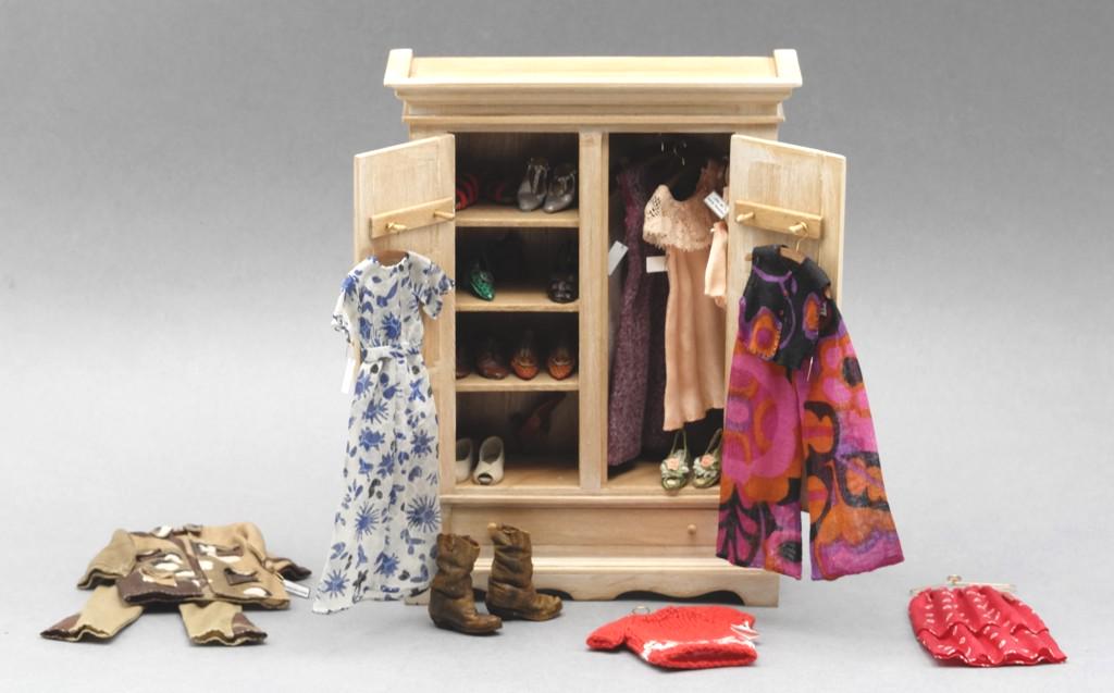 Doll Cobbler & DeMet Dollhouse Miniature Clothes (1 of 2)