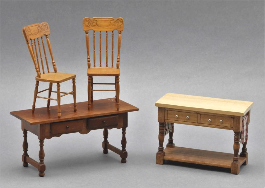 Carlisle & Dick Kitchen Dollhouse Furniture (1 of 1)