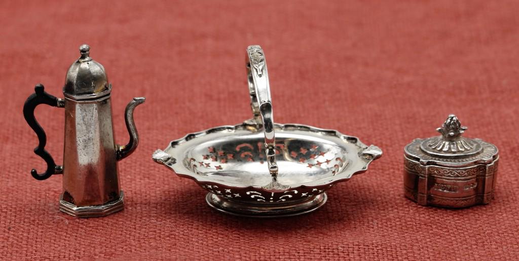 English Sterling Accessories Dollhouse Miniatures (1 of 4)