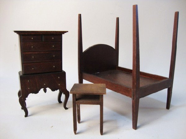 Tynietoy Bedroom Furniture: Tynietoy walnut stain pencil-post bed, highboy & nightstand, all pieces stamped, 7 1/2" t