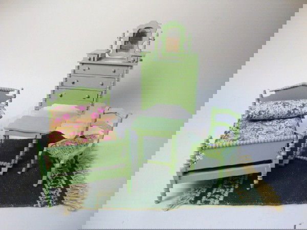 Tynietoy Victorian Bedroom Suite: Set of vintage Tynietoy bedroom furniture in Victorian spool style in rare green painted finish, spool bed w/original Tynietoy mattress & pillow, mirrored chest of drawers, bedside table, chair w/hand