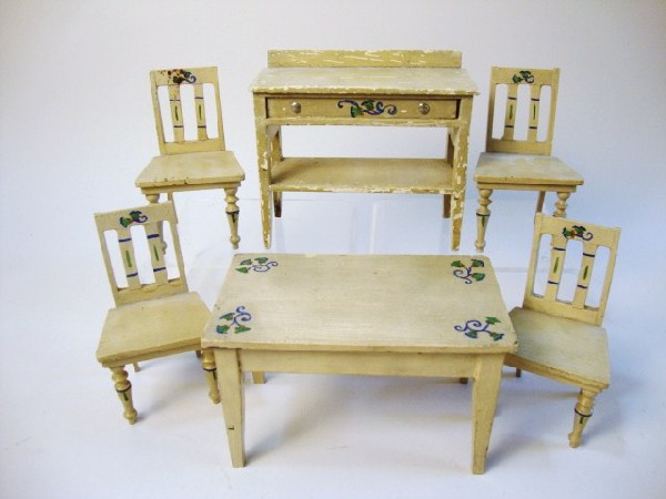 German Kitchen Furniture: A matched set of vintage German kitchen furniture including a table, 4 matched chairs & a work table, 4 1/2" t