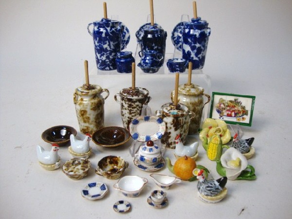Large Lot of Miscellaneous Ceramics: Assortment containing nesting hens, novelty teapots, spatterware, etc.