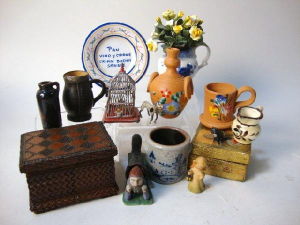Tramp Art Box, Pottery: Miscellaneous grouping of pottery, tramp art box, birdcage, etc., 4" t